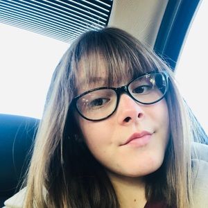 Meet your Posher, Cece